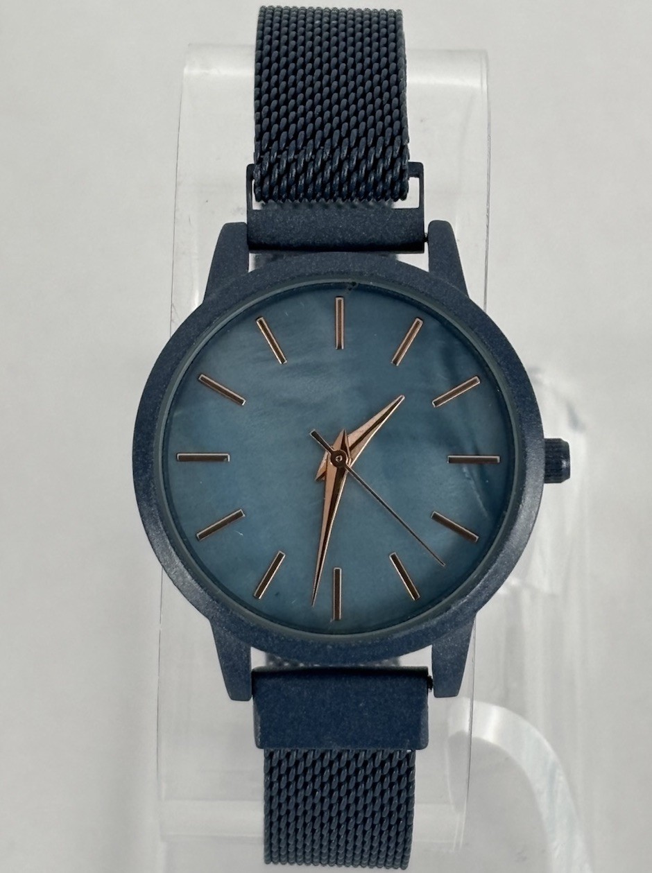 QRTZ 30mm Blue MOP Dial Quartz Watch w/Mesh Bracelet & New Battery