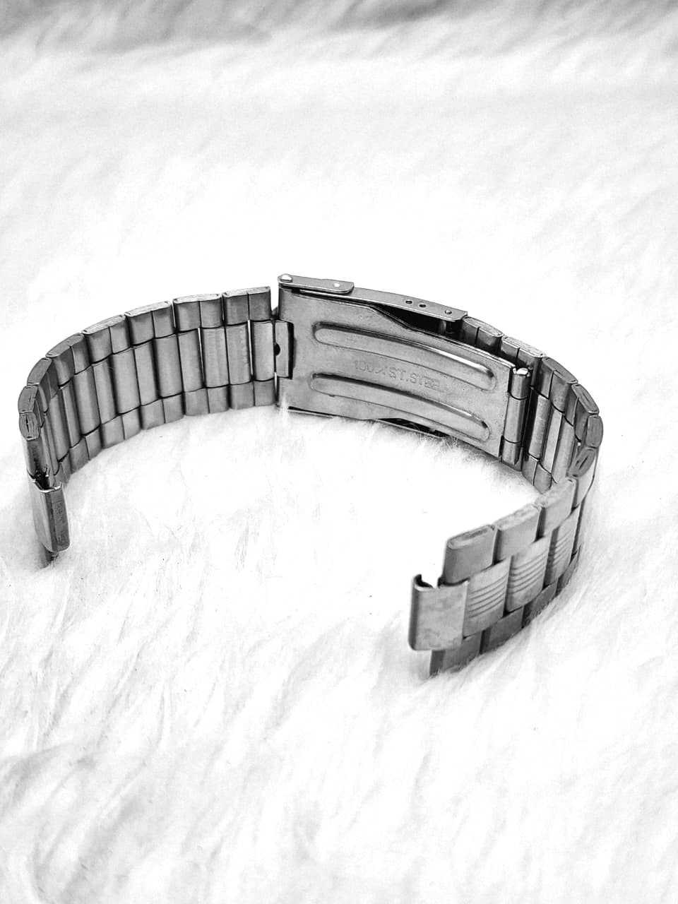 10MM Stainless Steel Watch Strap Expandable Bracelet with Secure Fold-Over Clasp