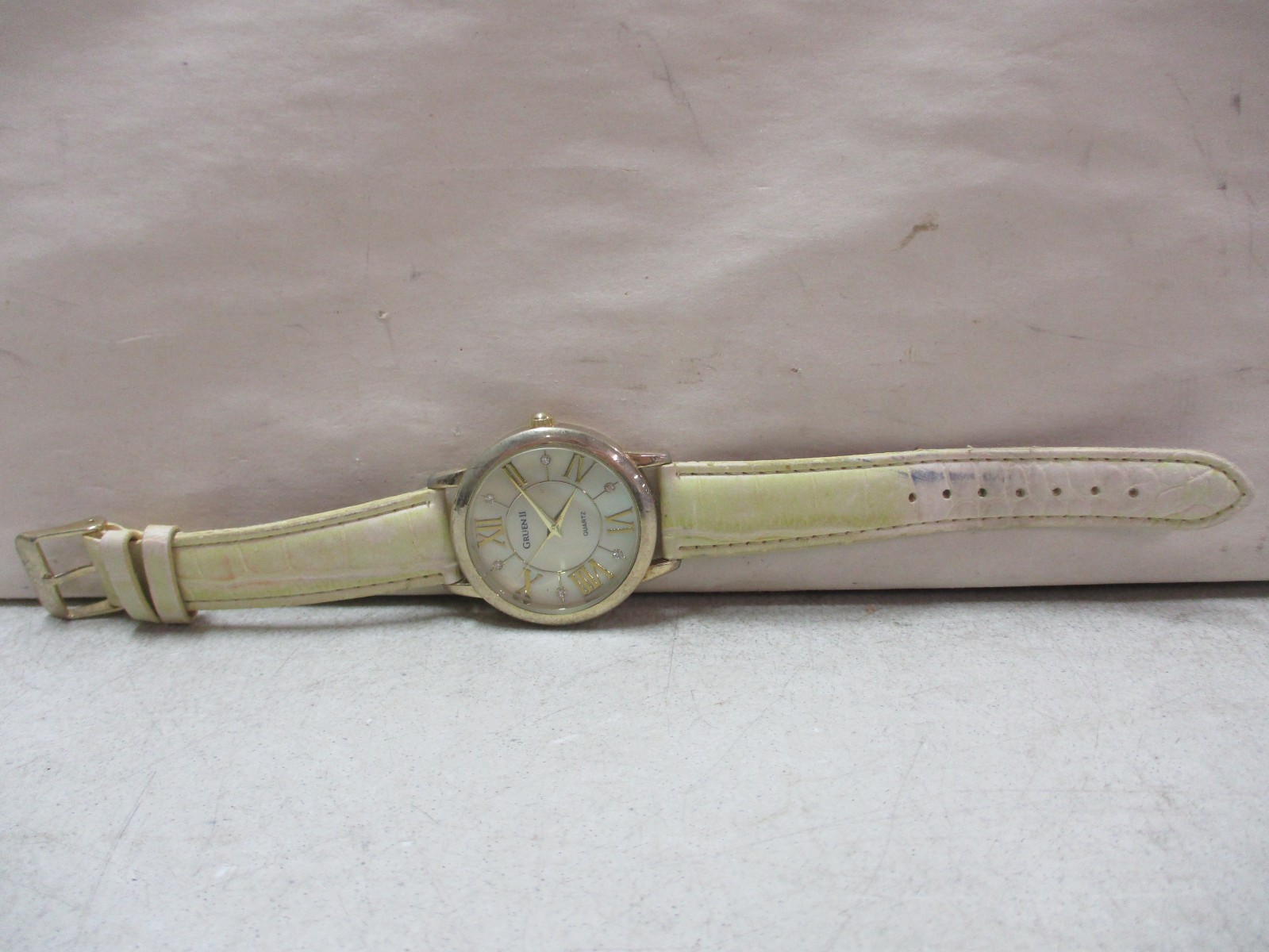 Gruen II Womens Quartz Watch