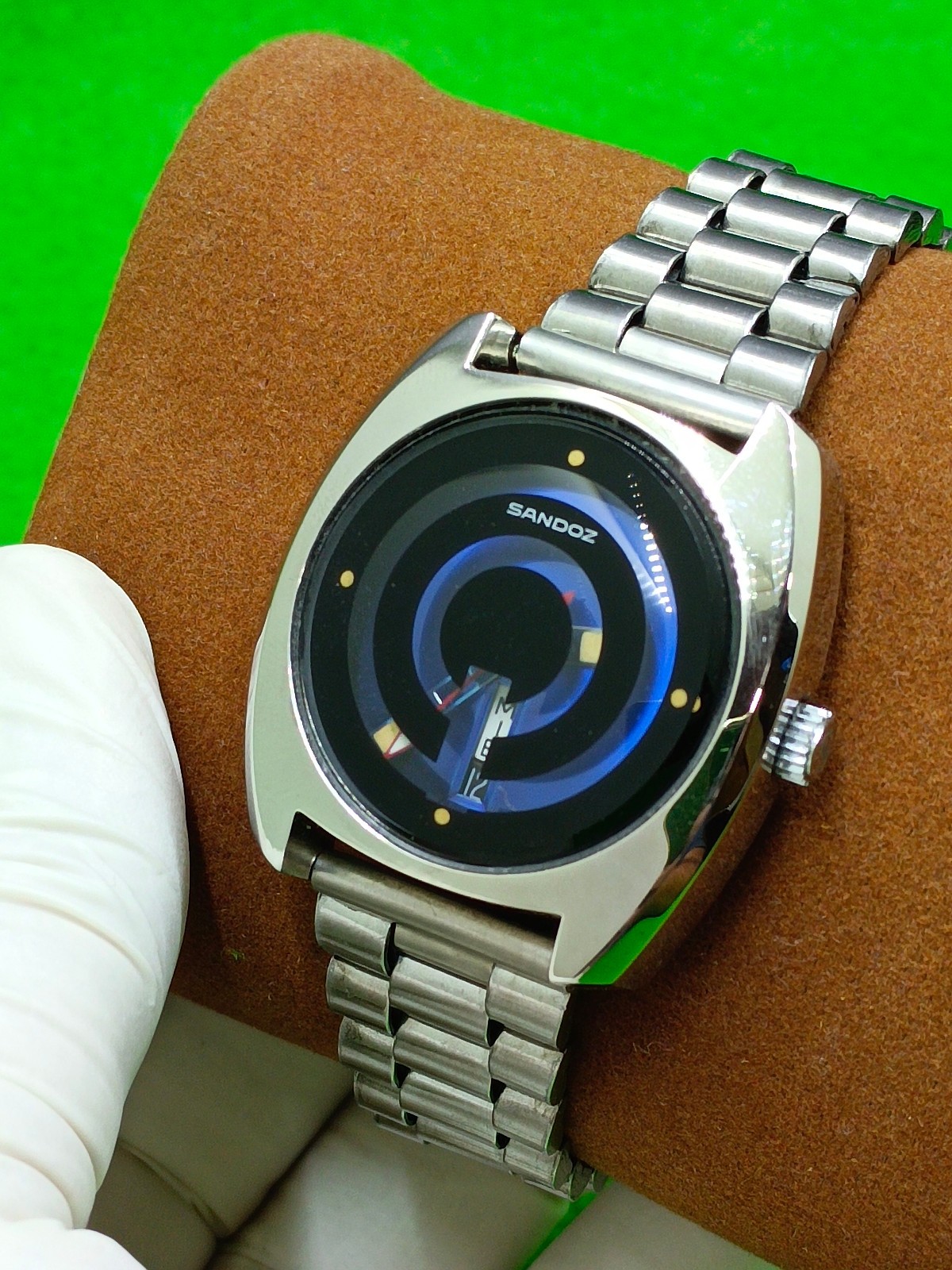 vintage SANDOZ watch Automatic 25 Jewels Day / Date Indicator