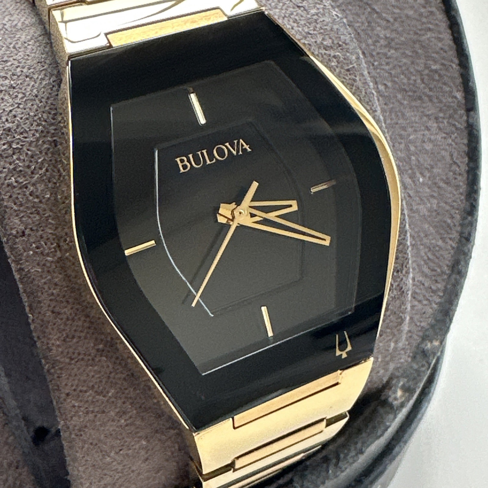 Bulova Gemini Women’s Quartz Latin Grammy Gold Watch 30mm 97L164