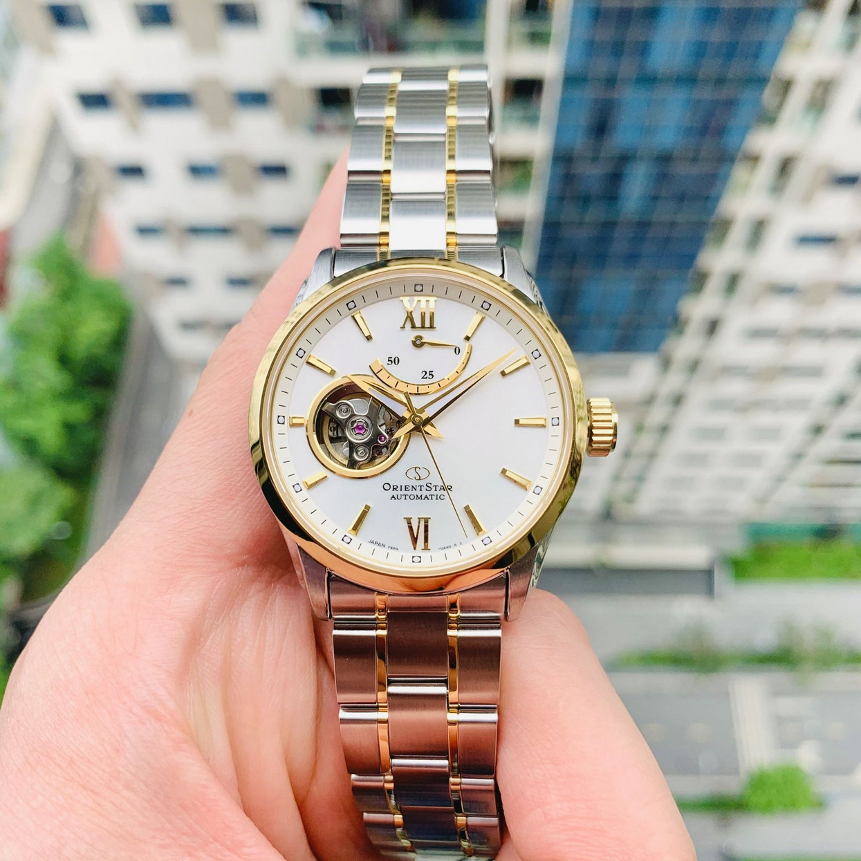 Orient Star Automatic Sapphire Crystal White Dial Men’s Watch RE-AT0004S