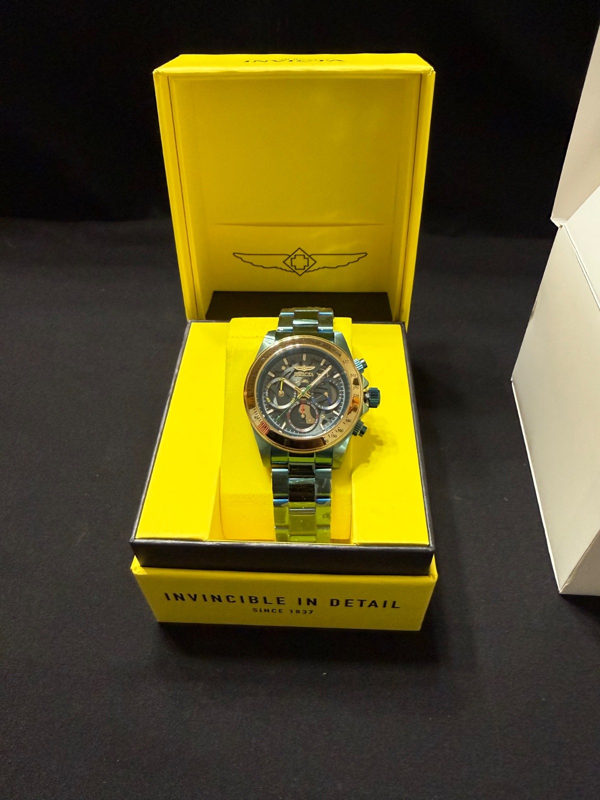Invicta Speedway Stratacore Men’s Watch – 40mm, Green (51034) NIB