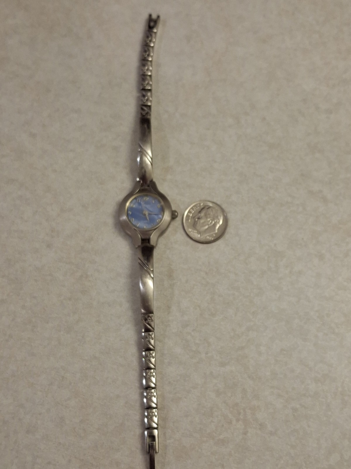 AFFINITY WATCH Women’s MOP Face Works Needs a Battery Silvertone Stainless