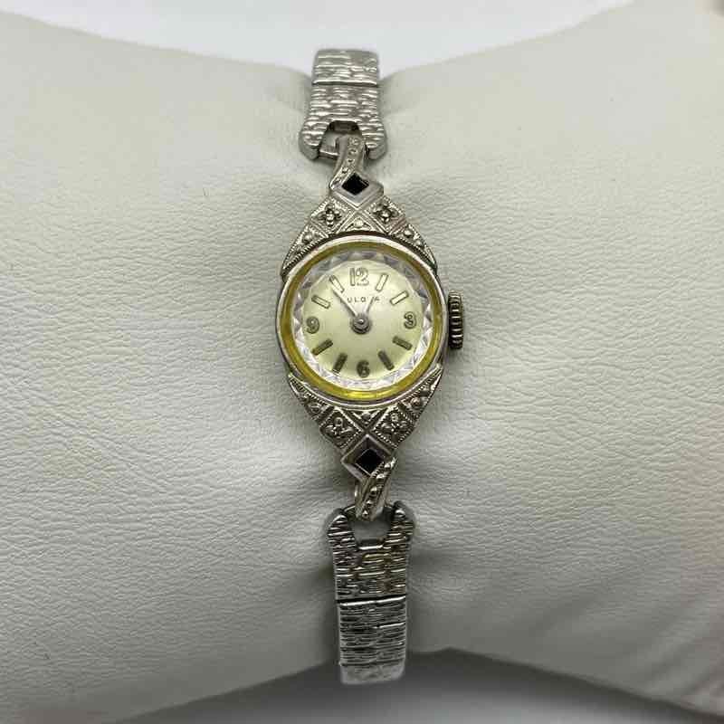 Vintage 1967 Bulova 10K Rolled Gold Plate Womens Cocktail Watch M7 14mm