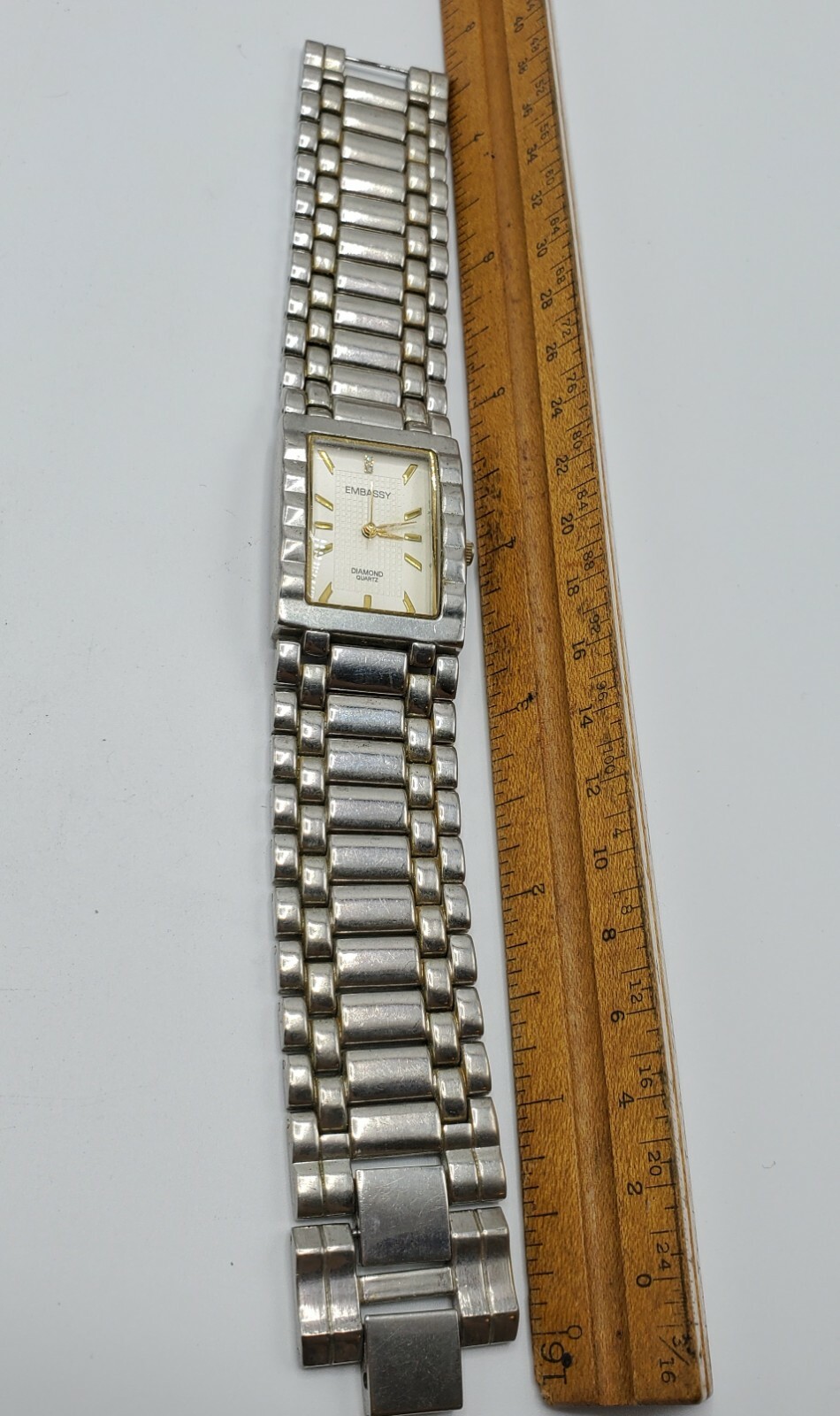 Embassy Diamond Quartz Gem070M 367 PC21 Japan Movt Stainless Steel Back Watch