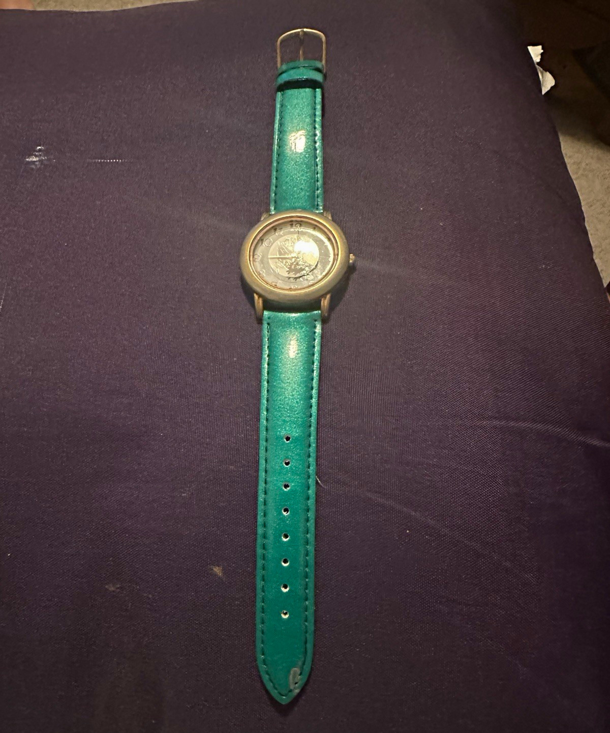 FADA INC. FX9710A Quartz Analog Watch Gold Case White Cartoon Dial Green Leather