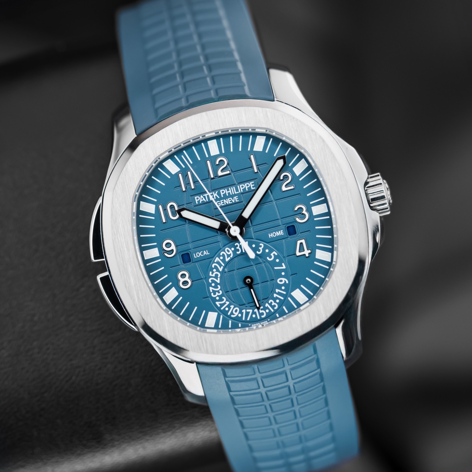 Patek Philippe Aquanaut Travel Time White Gold Blue-Gray Dial 5164G-001 B&P