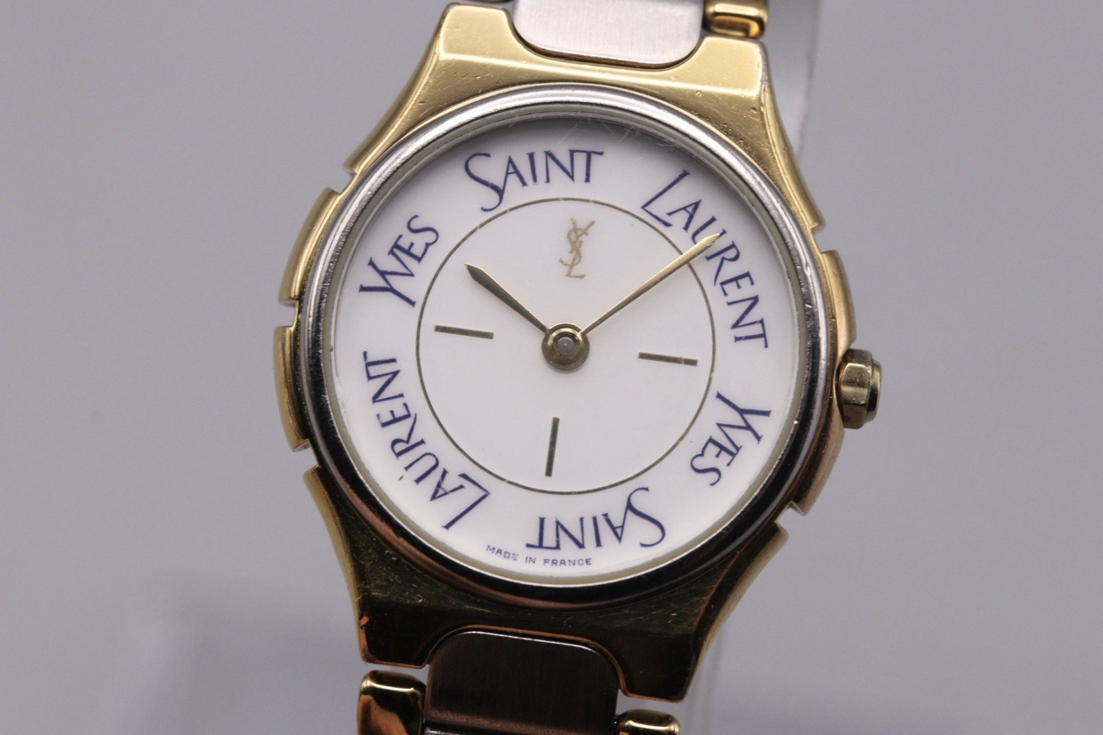 [Exc+5] Yves Saint Laurent YSL 25mm White Dial Woman’s Watch
