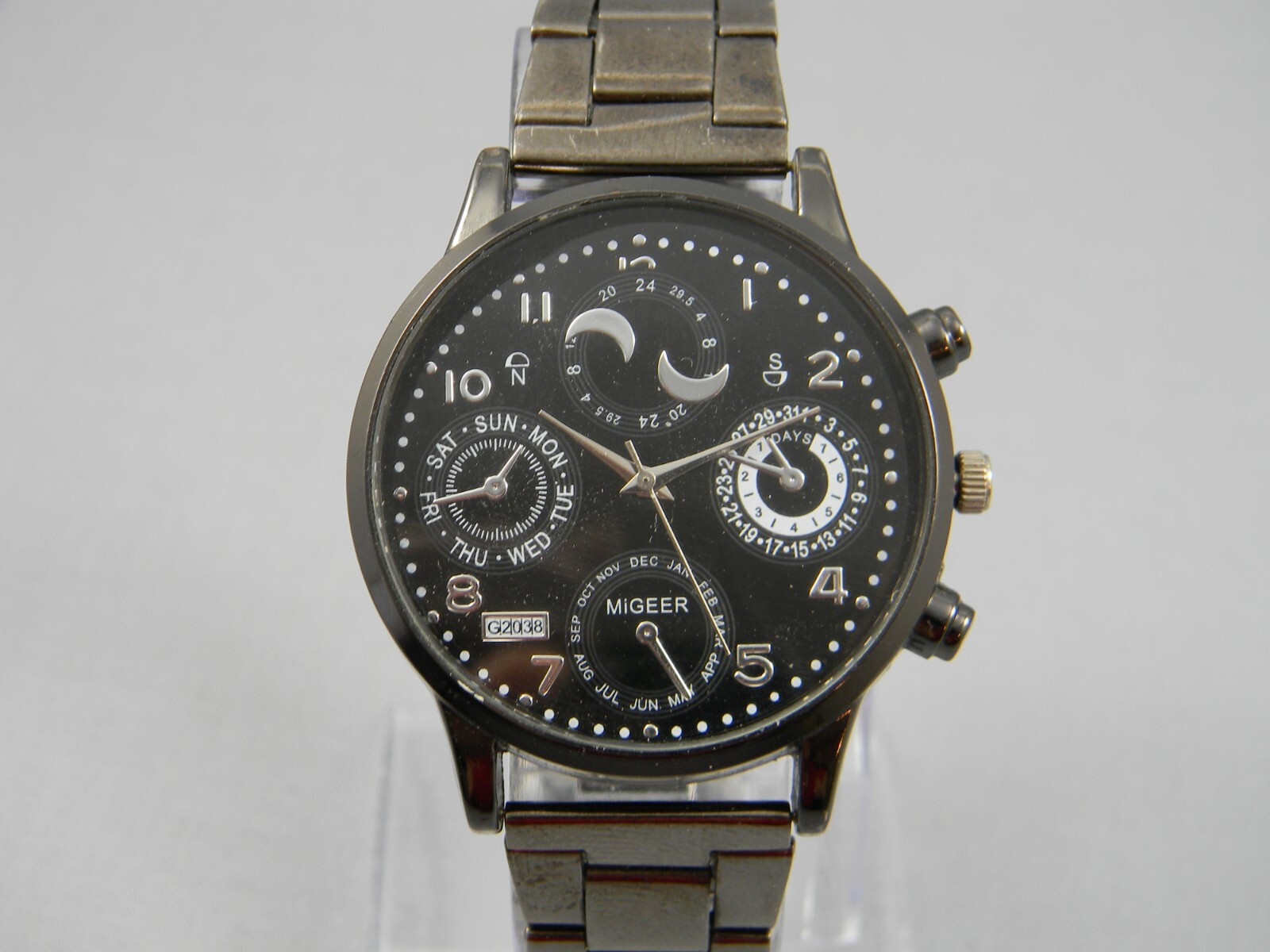 MiGeer Watch Men 42mm Black Case & Clasp Band Faux Crono New Battery 7.5″