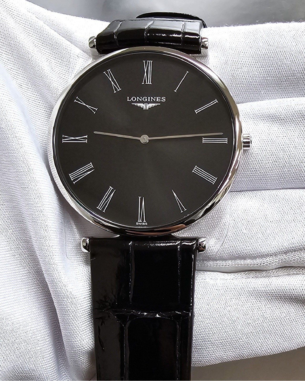 LONGINES La Grande Classique QTZ 37MM Leather Unisex Watch L4.766.4.51.2