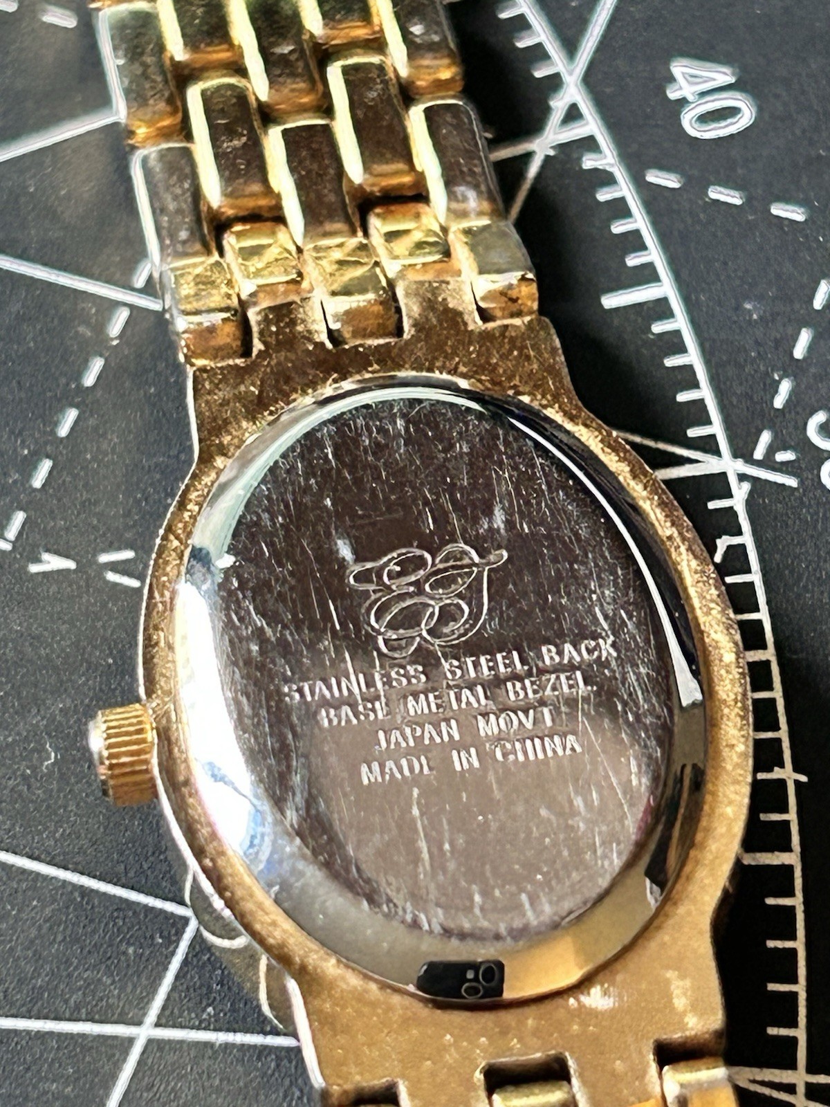 Elizabeth Taylor Gold Tone Rhinestone Oval Dress Watch New Battery Runs