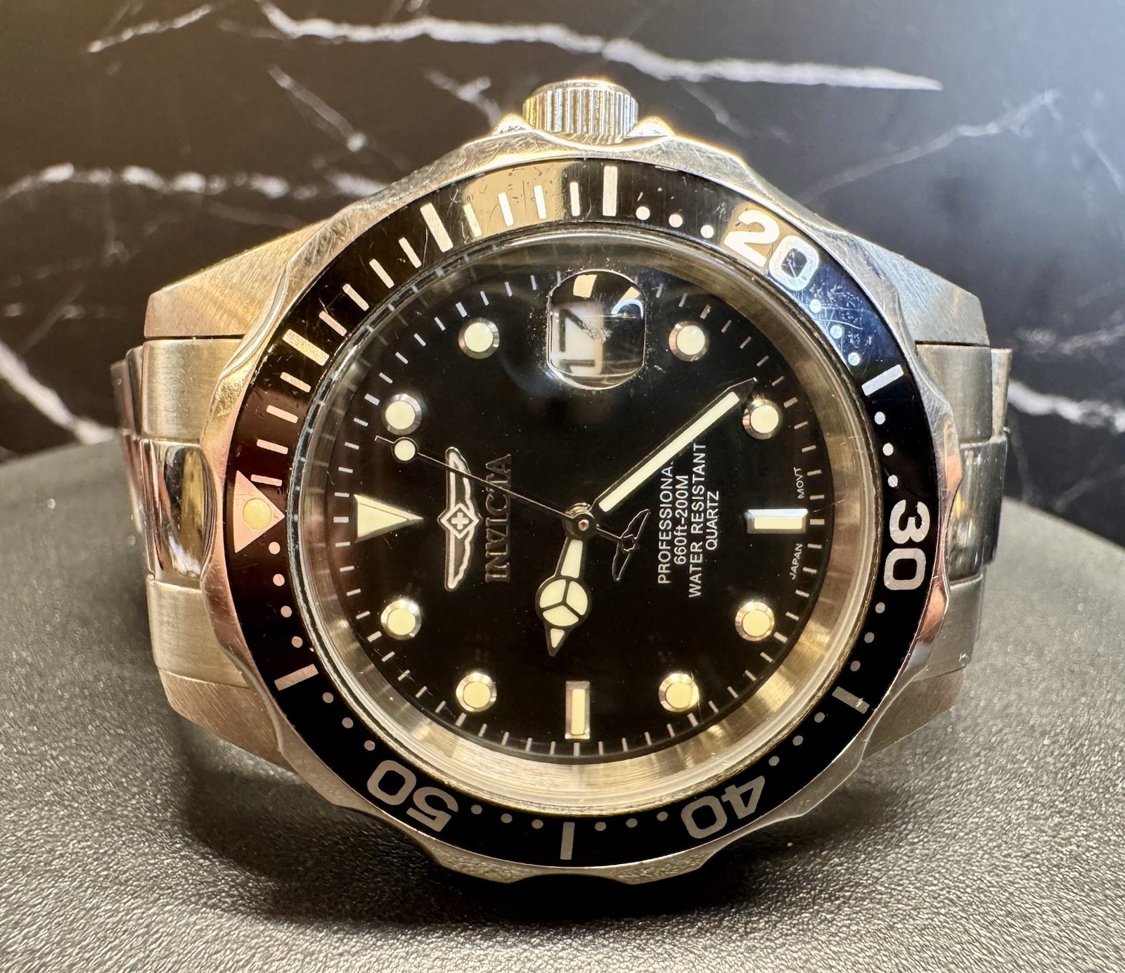 Invicta Pro Diver 8932 Men’s 38mm Quartz Dive Watch 200M Black Dial Stainless