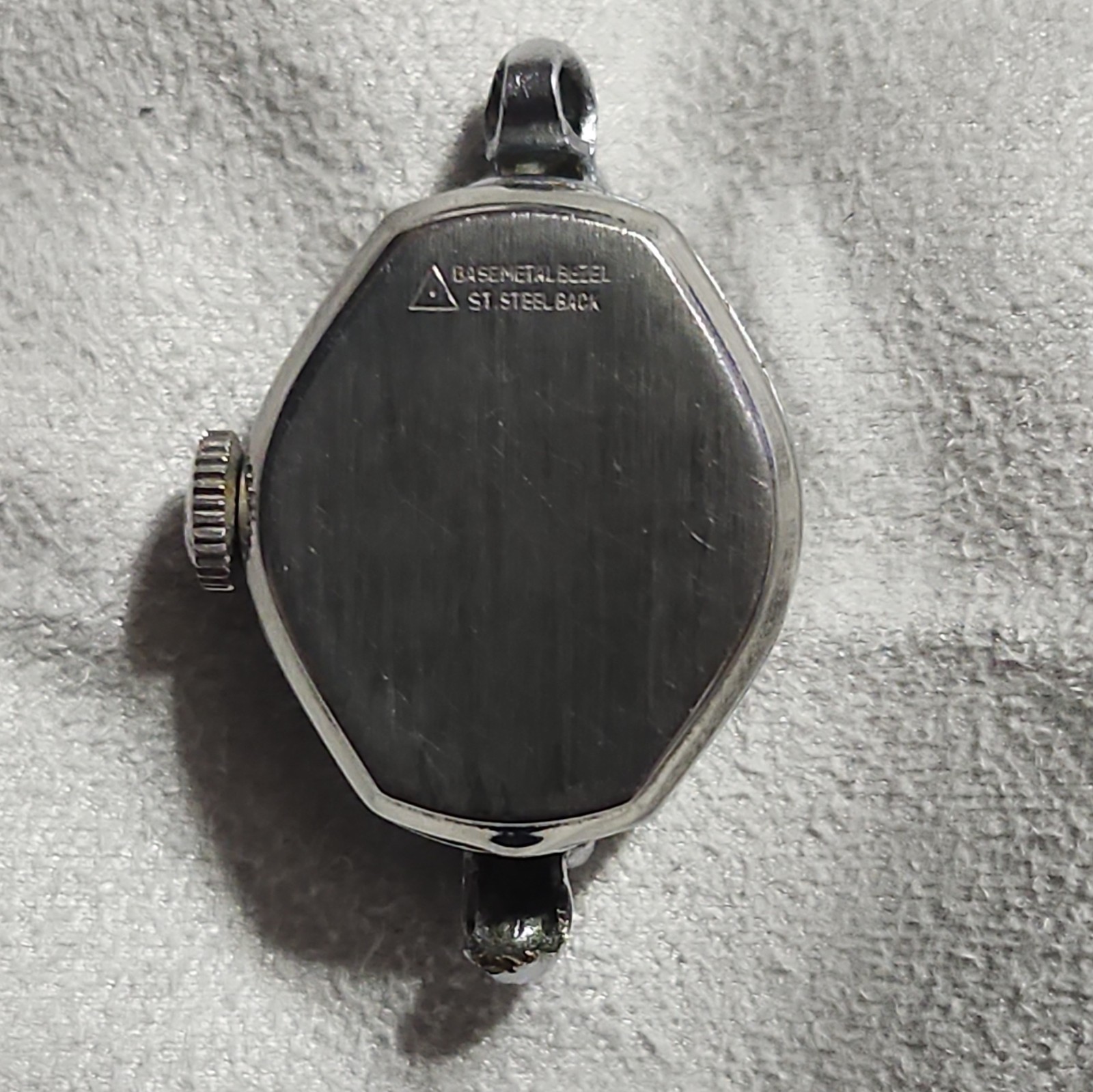 Gruen Ladywood Swiss Made 17J Manual Wind White Dial SS Bracelet RUNNING