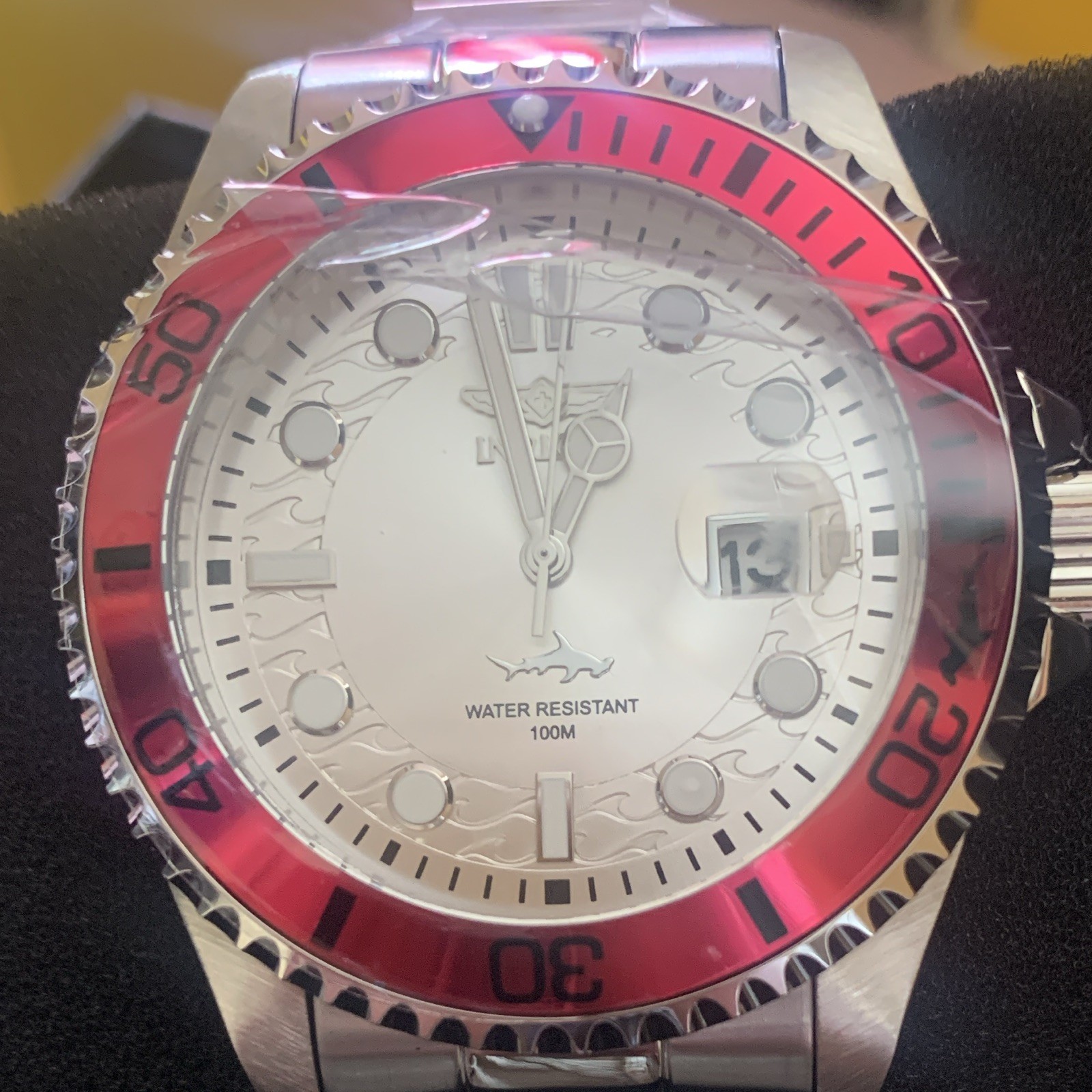 Invicta Pro Diver Men’s Stainless Quartz Silver Dial Hot Pink Bezel Date Box