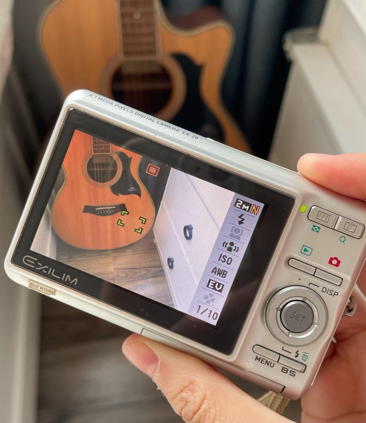 Casio Exilim Z8 Silver Used Digital Camera 8.1MP 3x Optical Zoom CCD