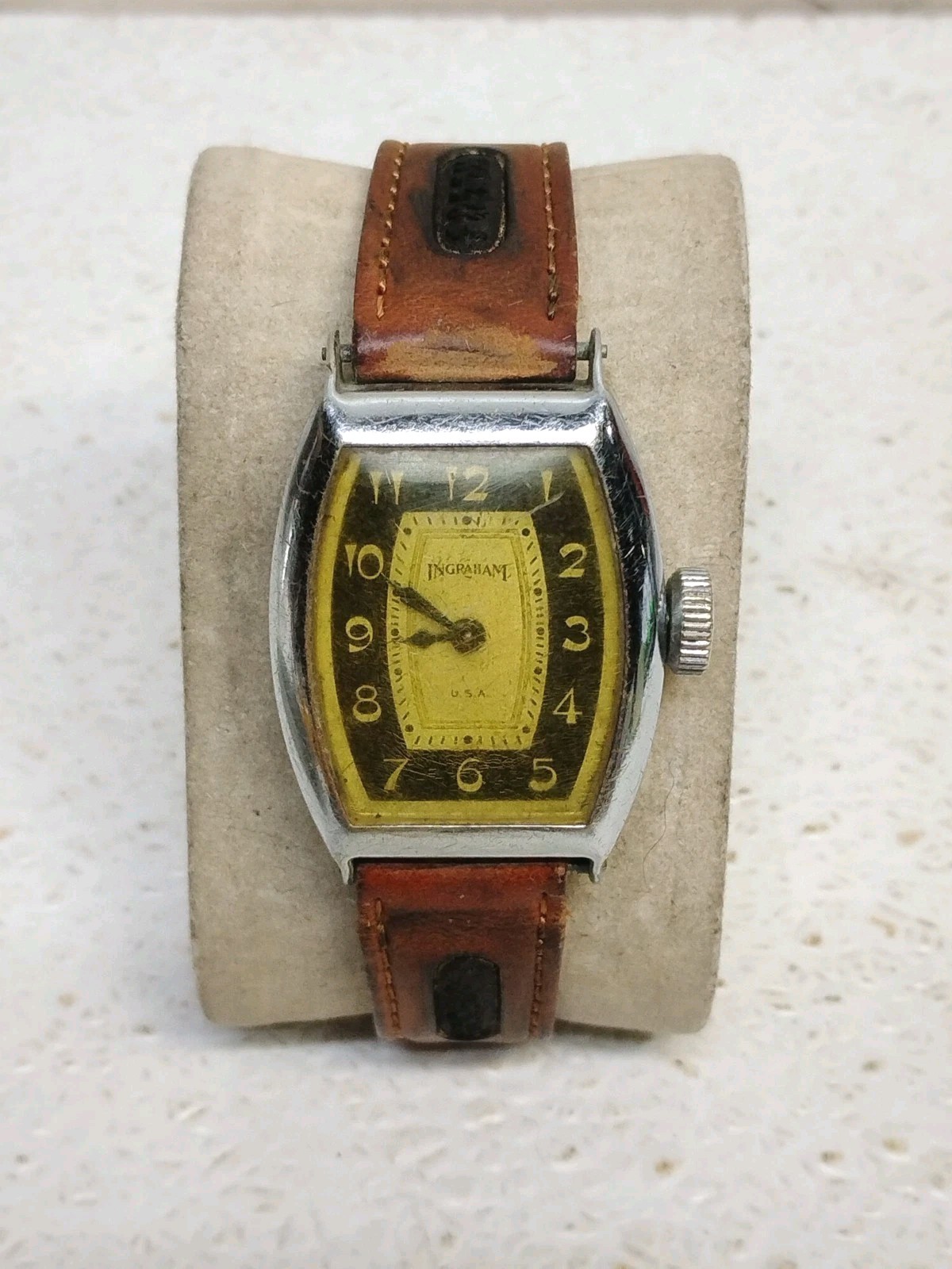 Vintage Early Ingraham USA Banker Style 28.5mm Silver Tone Wristwatch – Running