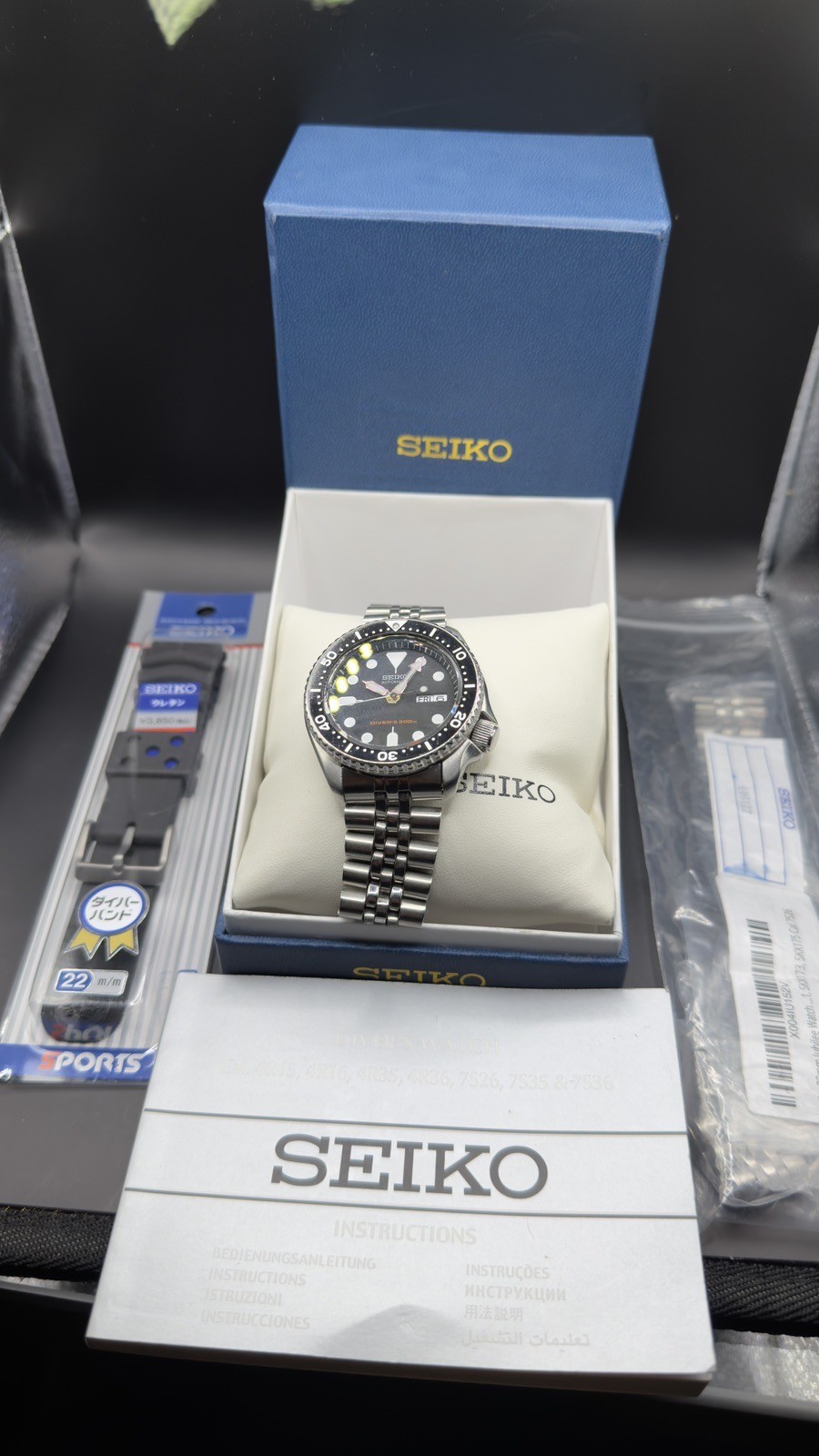 All Original Seiko SKX007K2. Box/Papers. Just Serviced + New OEM BAND + BRACELET