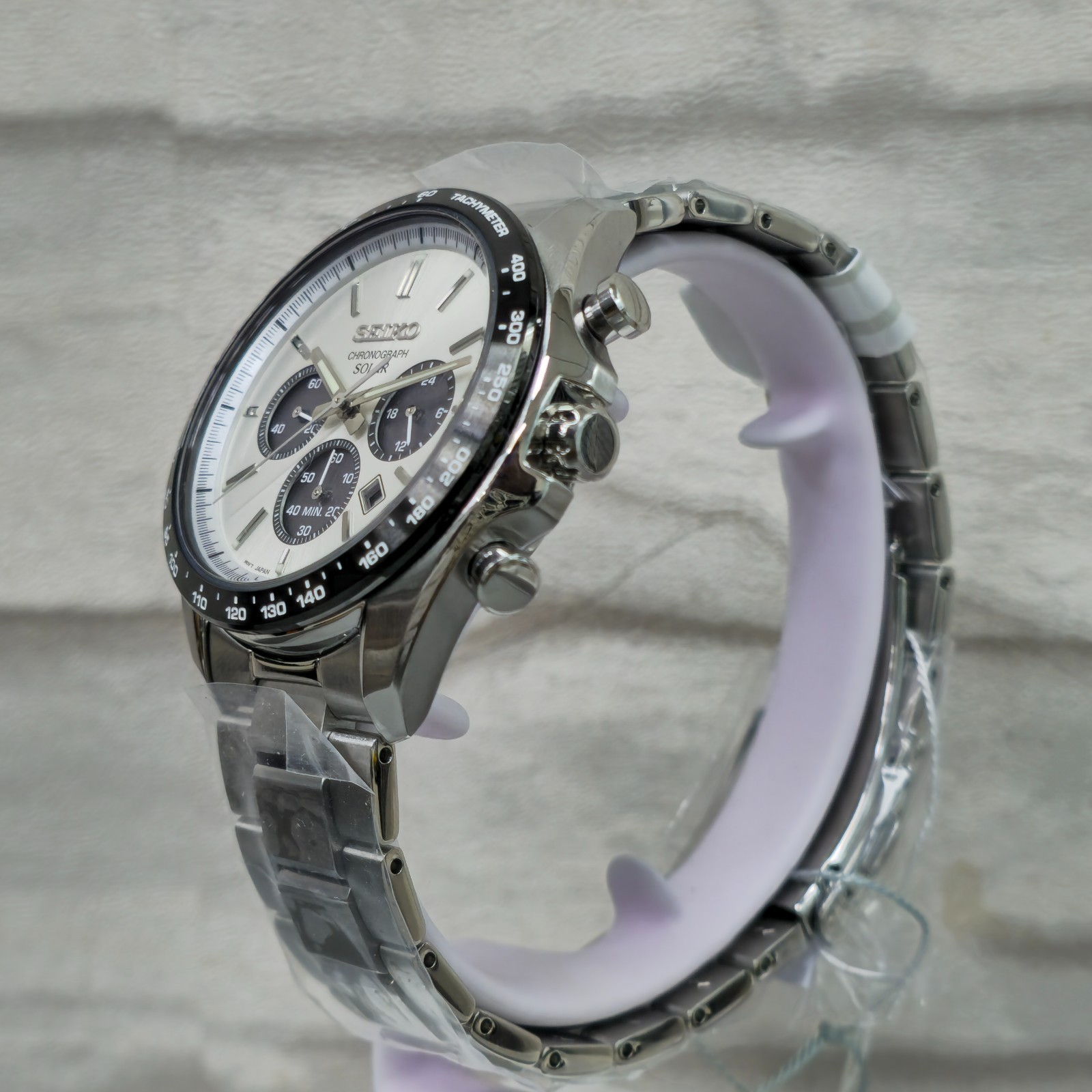 Seiko Selection SBPY165 Solar Chronograph “Panda” Dial 42.2 mm Men’s Watch