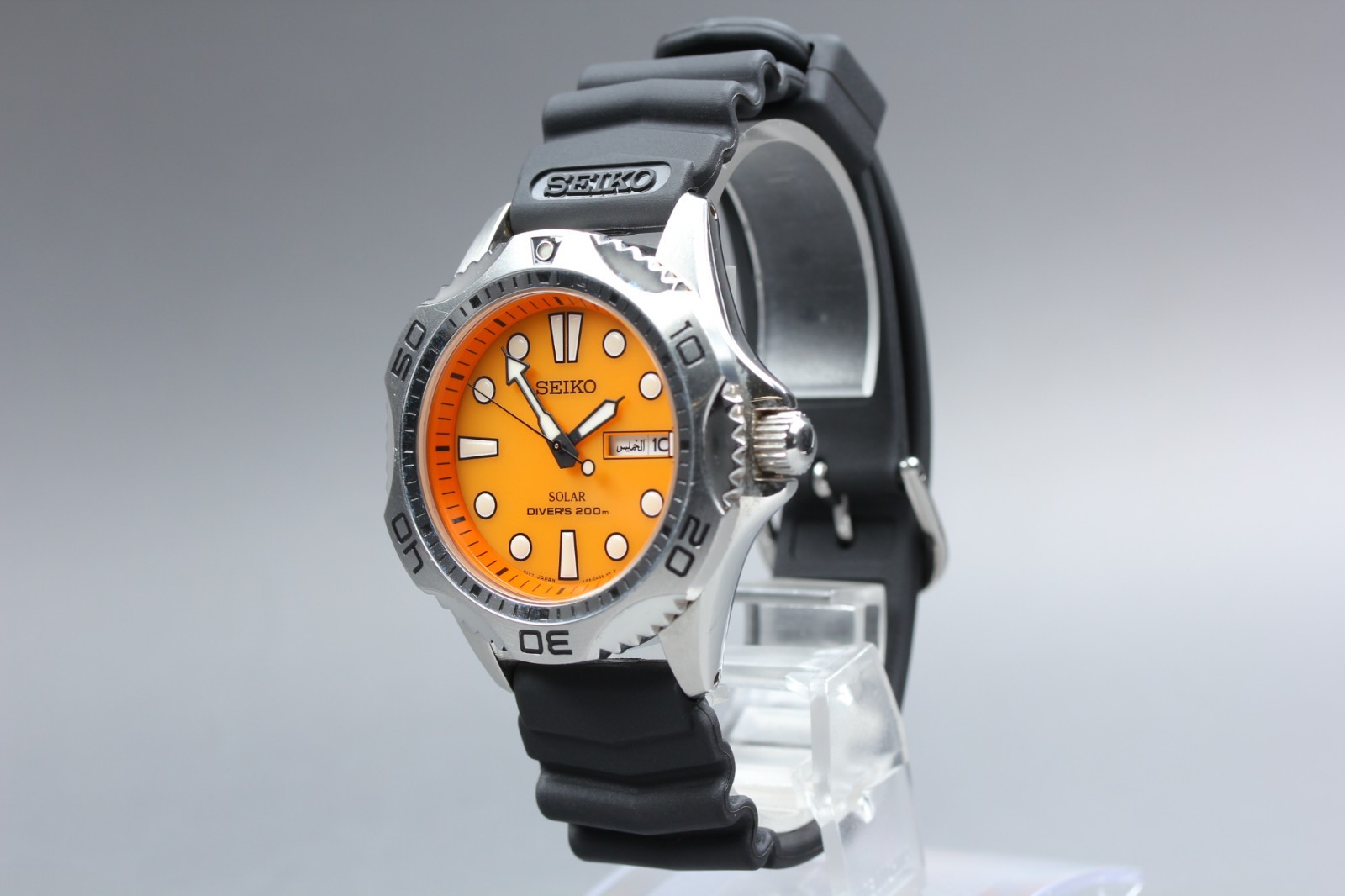 New Belt / New Battery [N MINT] Vtg Seiko V158-0AE0 Orange Dial Solar Mens Watch