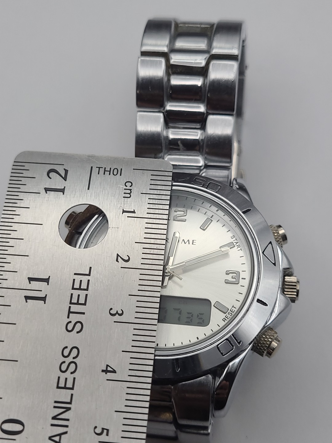 AZZARO CHROME Silver Dial Men’s Watch Silver Tone Stainless Steel Working
