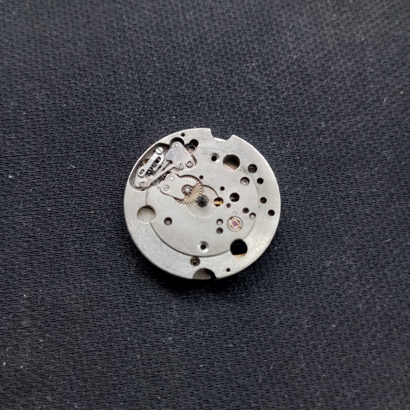 Vintage Rare Shanghai STS 19 zuan movement running made in china