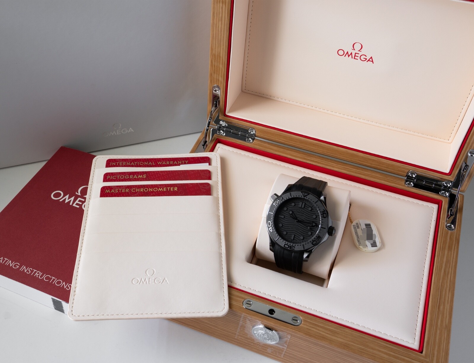 Omega Seamaster Diver Black Ceramic 43.5mm 210.92.44.20.01.003 NEW 2025