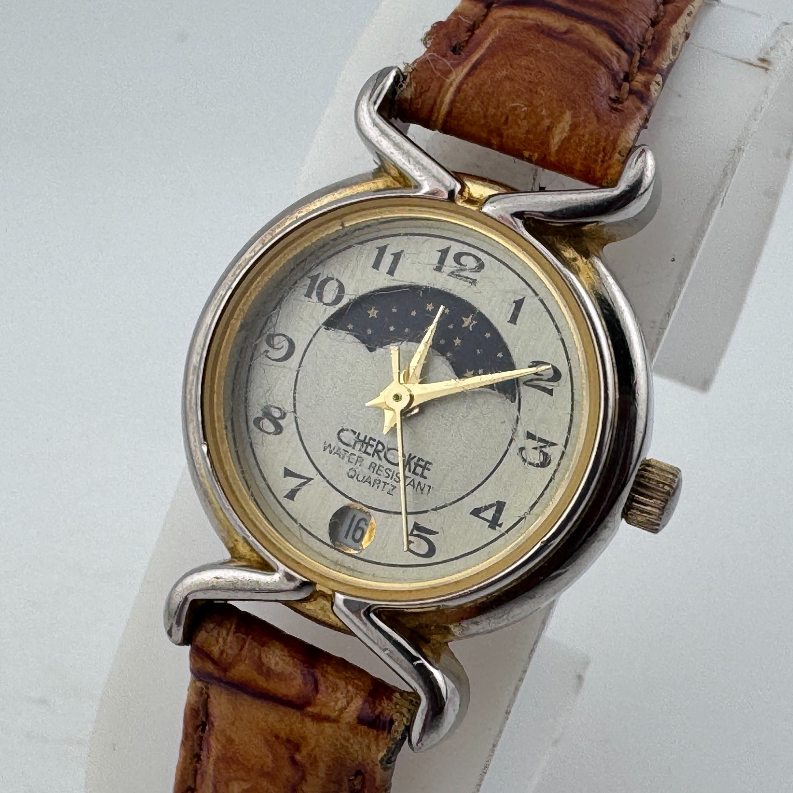 VTG Cherokee Quartz Watch Women Moon Phase Dual Tone Leather Analog New Battery