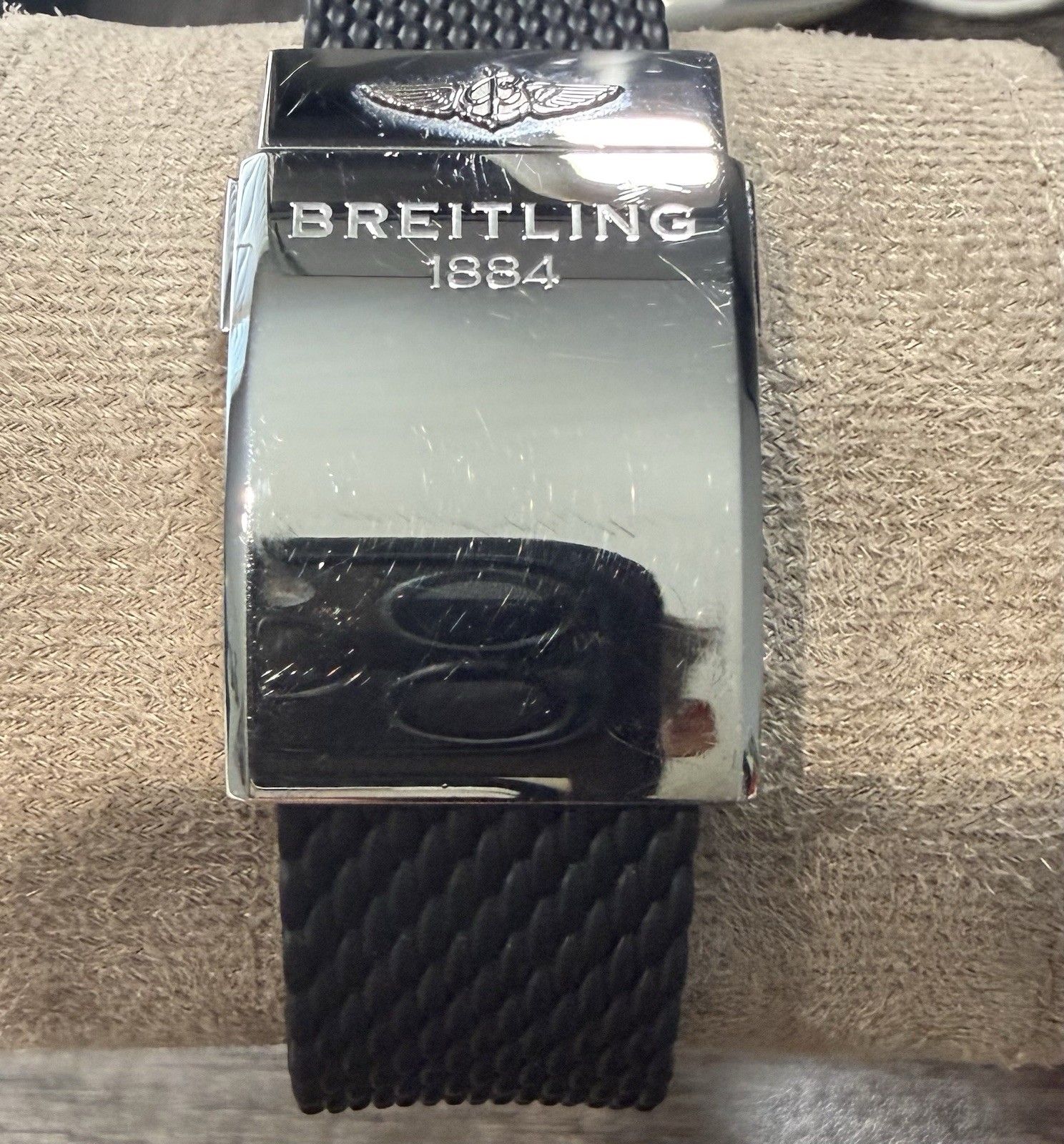 2024 BREITLING Classic AVI Chronograph 42 Mosquito Ref.Y23380 w/ Box & Papers