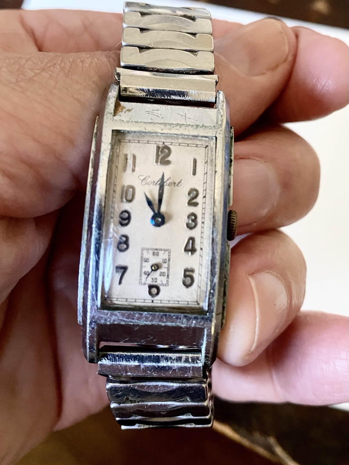 Cortébert Art Deco “Tank” rectangular Watch Late 1930’s-Early 1940’s 15 Jewel