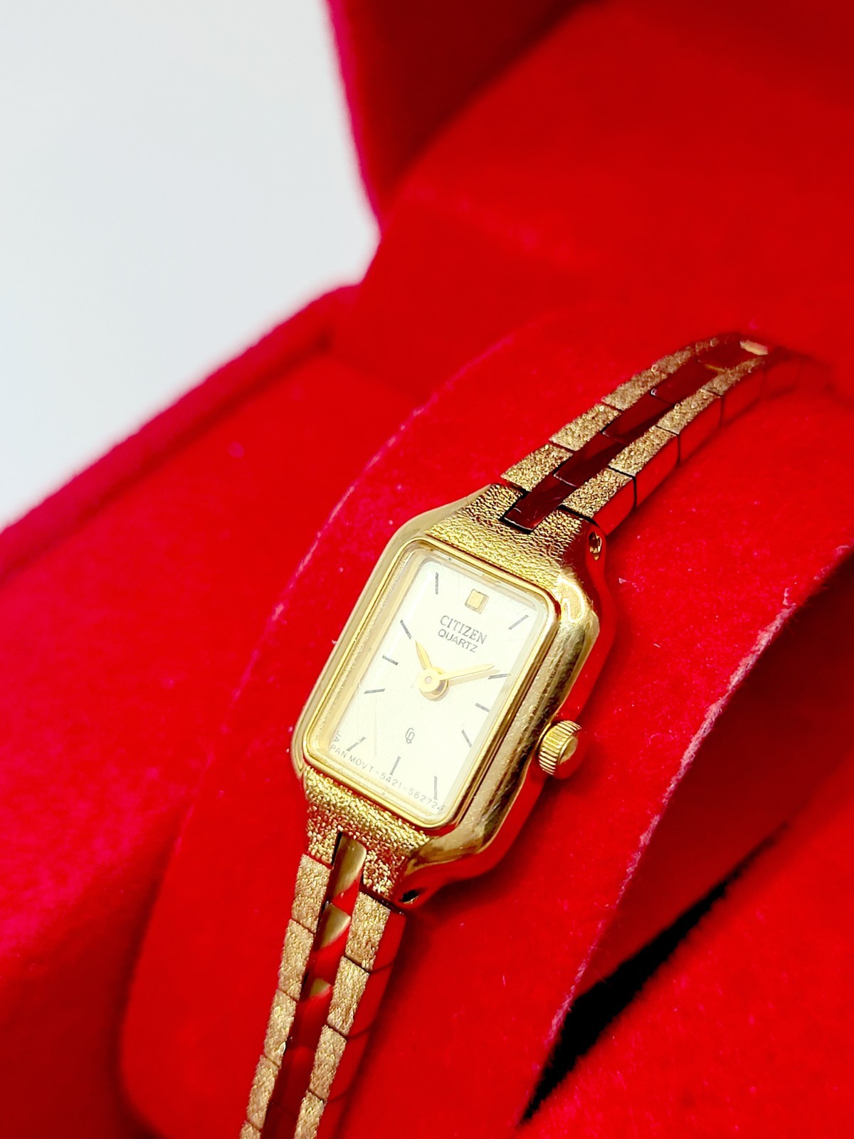 Rare [N. MINT] 1988 Citizen Quartz 13mm Ladies Watch Gold Tone 5421-821389