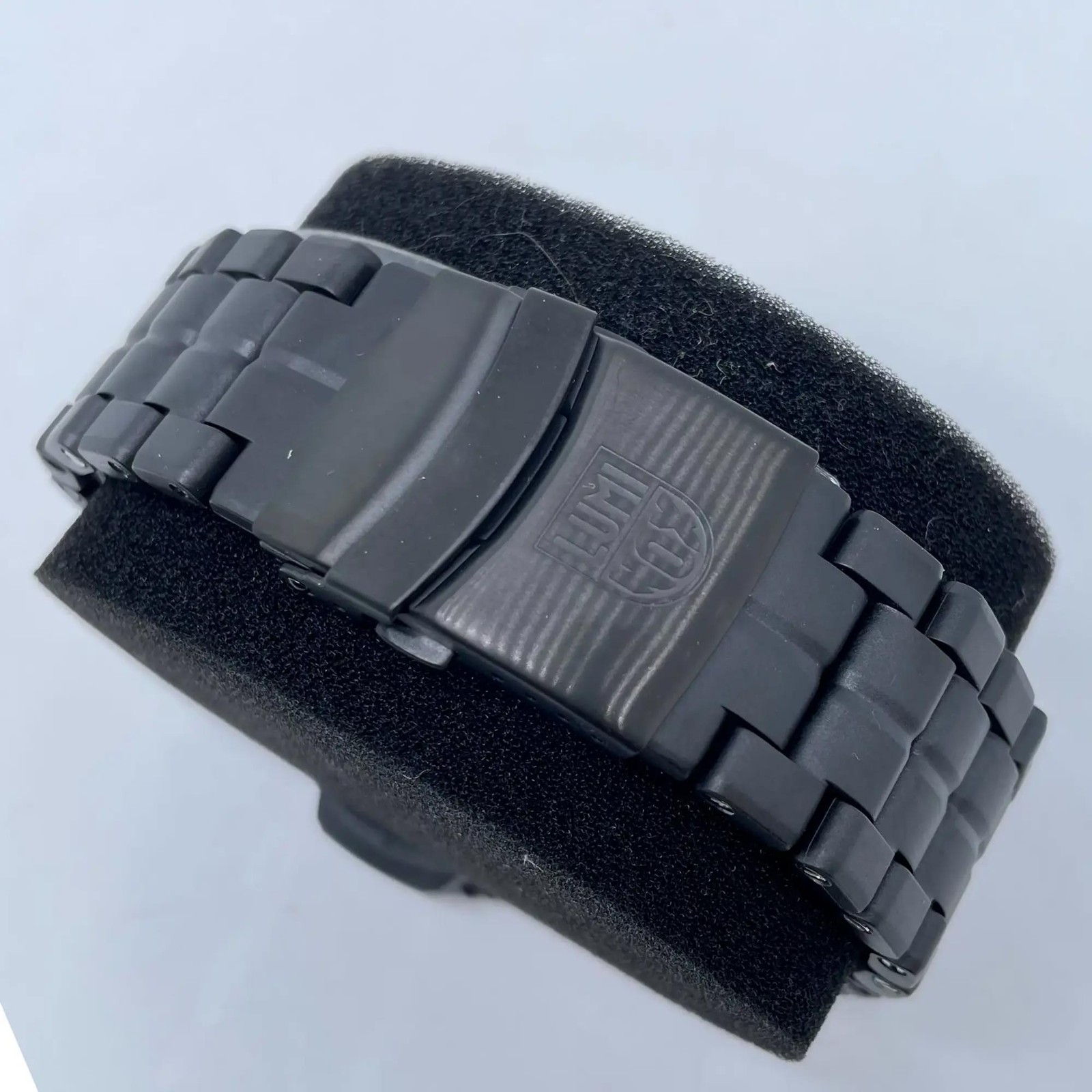 Unworn Luminox XS.3052.BO Navy Seal Colormark 44mm Carbonox Quartz Watch