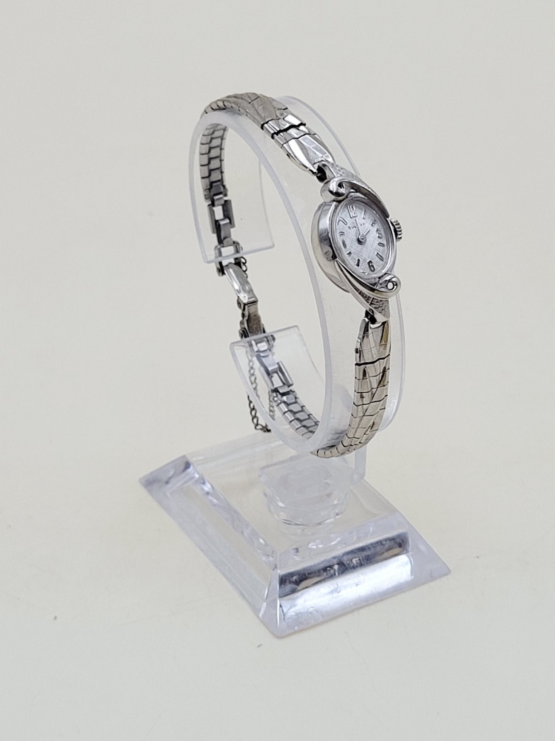Vintage 1967 Bulova M7 Womens Cocktail Watch 10K Rolled Gold Plate 6″ T89249