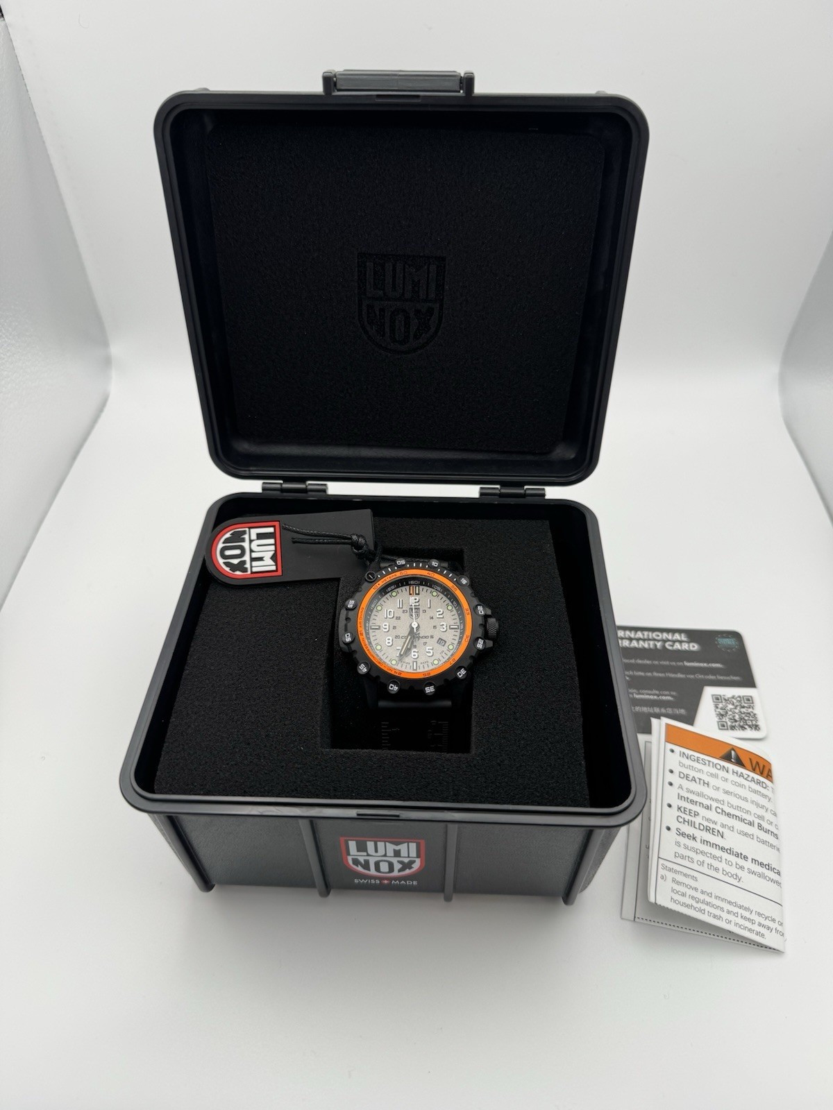 Luminox Commando Frogman 3301 Carbonox Diver Watch 3300 Series – Barely Used