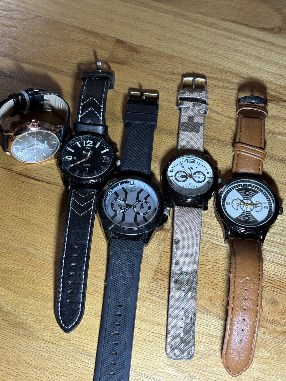 Assorted Lot Of 5 Mens Watches Untested Vintage New Parts Repair Mixed Brands
