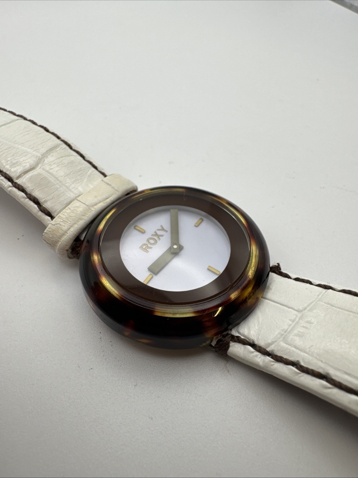 Ladies Roxy Watch 32mm Cheetah Case White Band/Dial W166BL New Battery