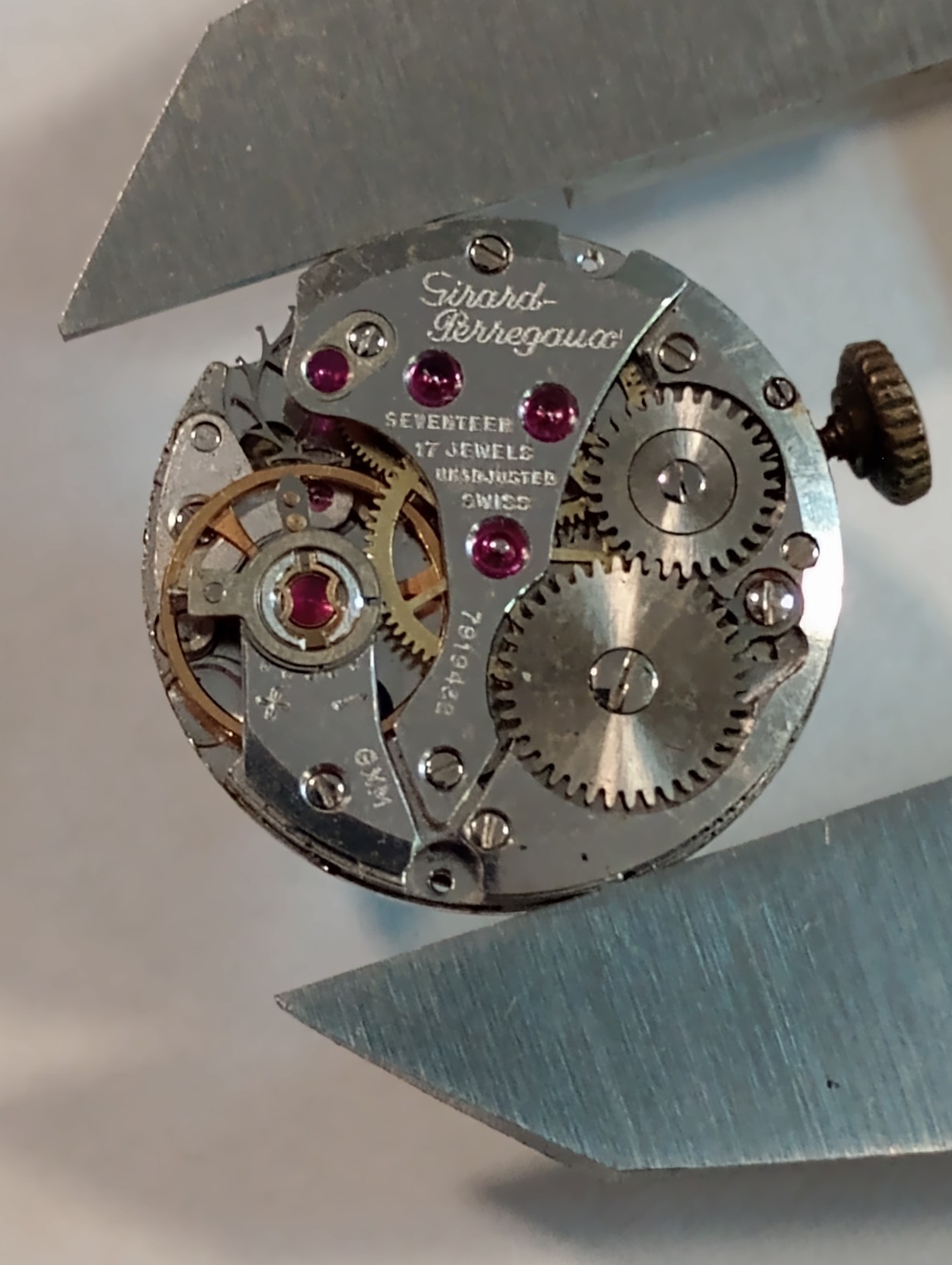 Vintage GIRARD PERREGAUX 17 Jewels 17.5mm Swiss Watch Movement PARTS REPAIR