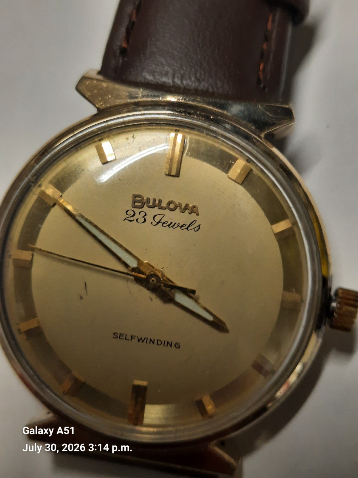 VINTAGE BULOVA REGATTA 23, 23J AUTO, RUNS