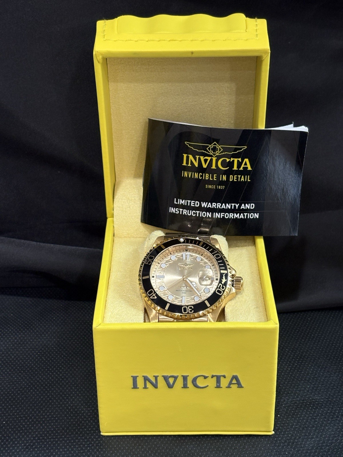 INVICTA Watch 30025 Pro Diver Gold Tone Men’s water resistant