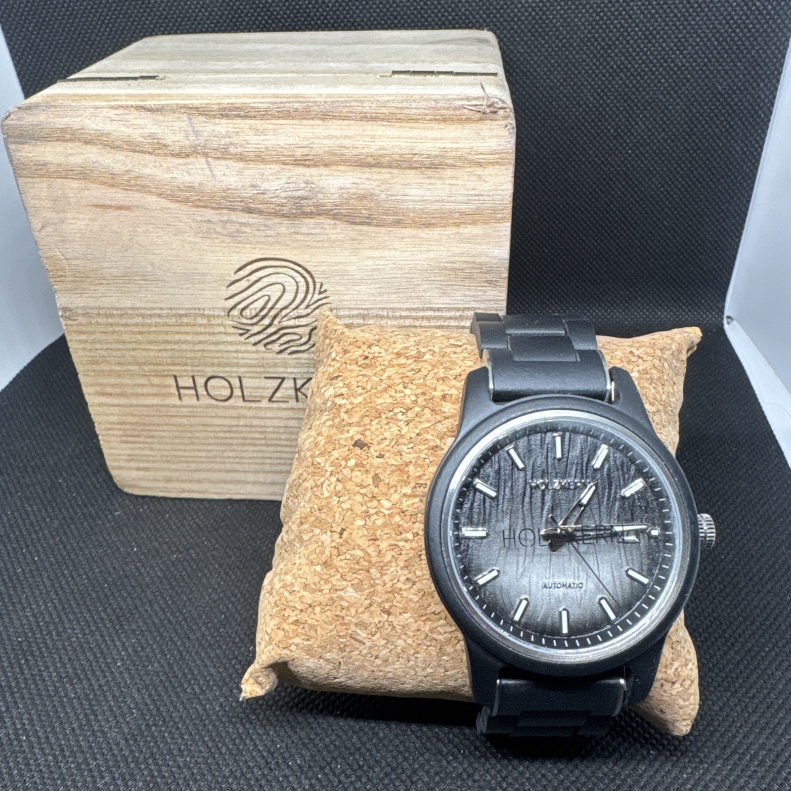 Holzkern NIGHTBIRD MAPLE & BLACK Automatic Watch 42.5mm Sapphire Crystal