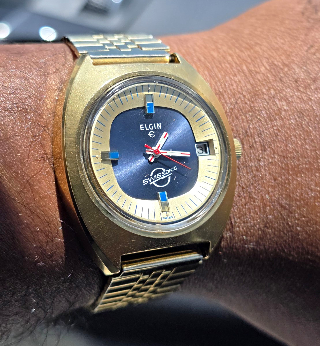Elgin Swissonic Vintage Automatic Date Blue Dial Cushion 36-39mm Gold Bracelet