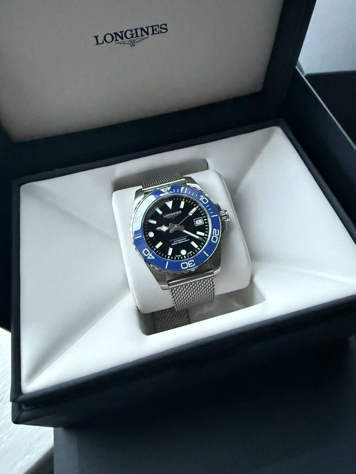 Longines HydroConquest 39mm Automatic Black Dial Blue Bezel Date 300m Box