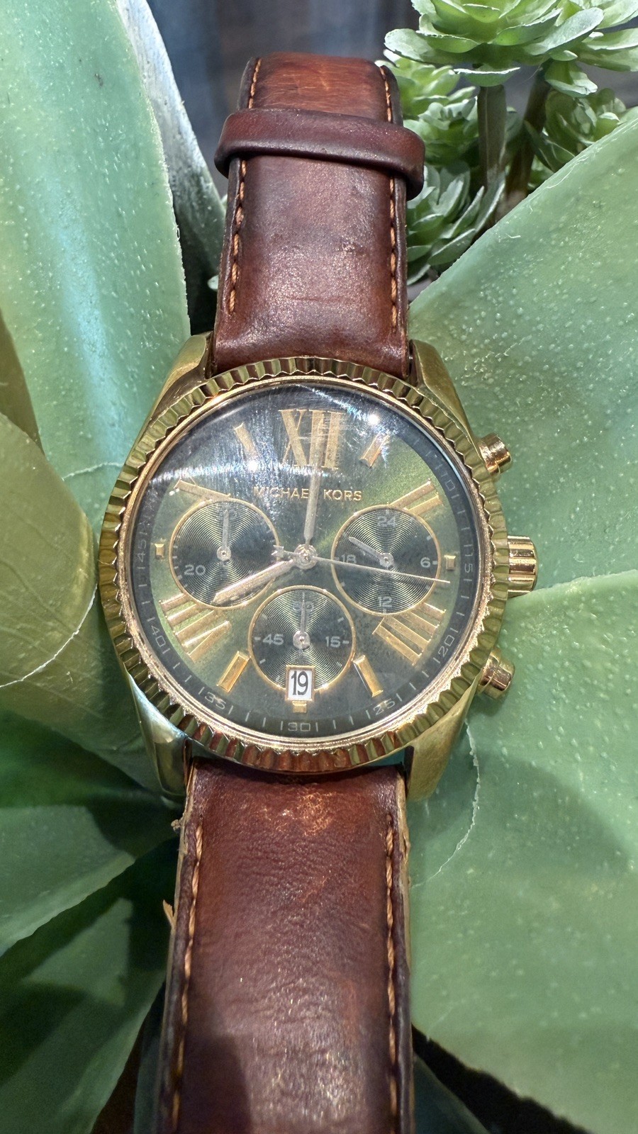 Michael Kors Chronograph Quartz Dress Watch Brown Leather Gold Stainless Steel