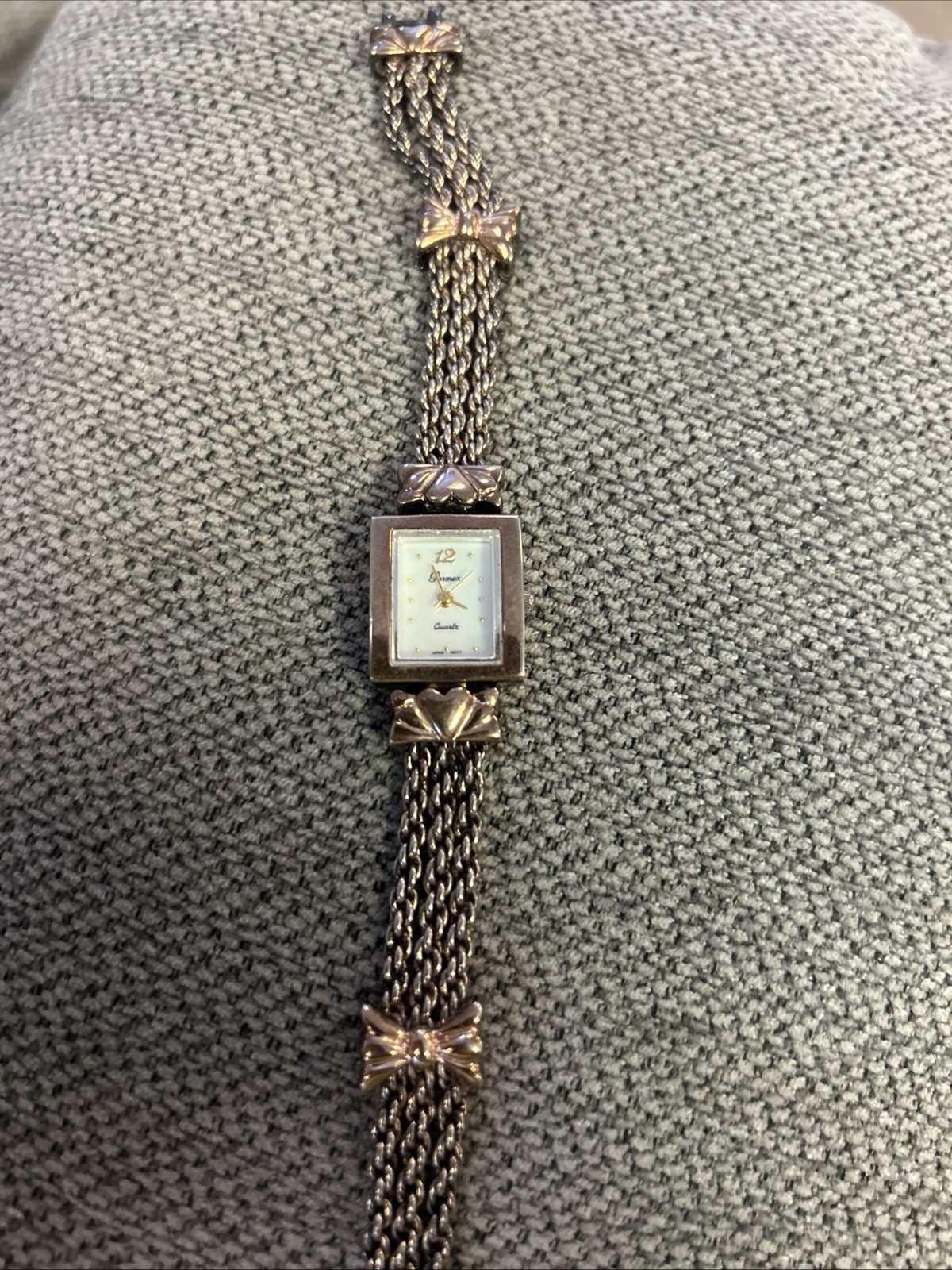 Parmex Watch – Vintage Ladies Cooper Tone – Bows – New Battery Runs Dress Casual