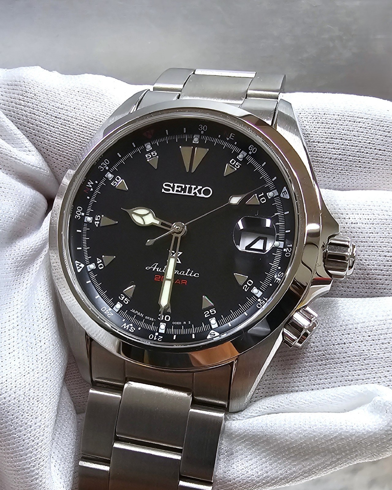 Seiko Prospex Alpinist 39.5 mm Black Dial SS Men’s Watch SPB117 – Store Display