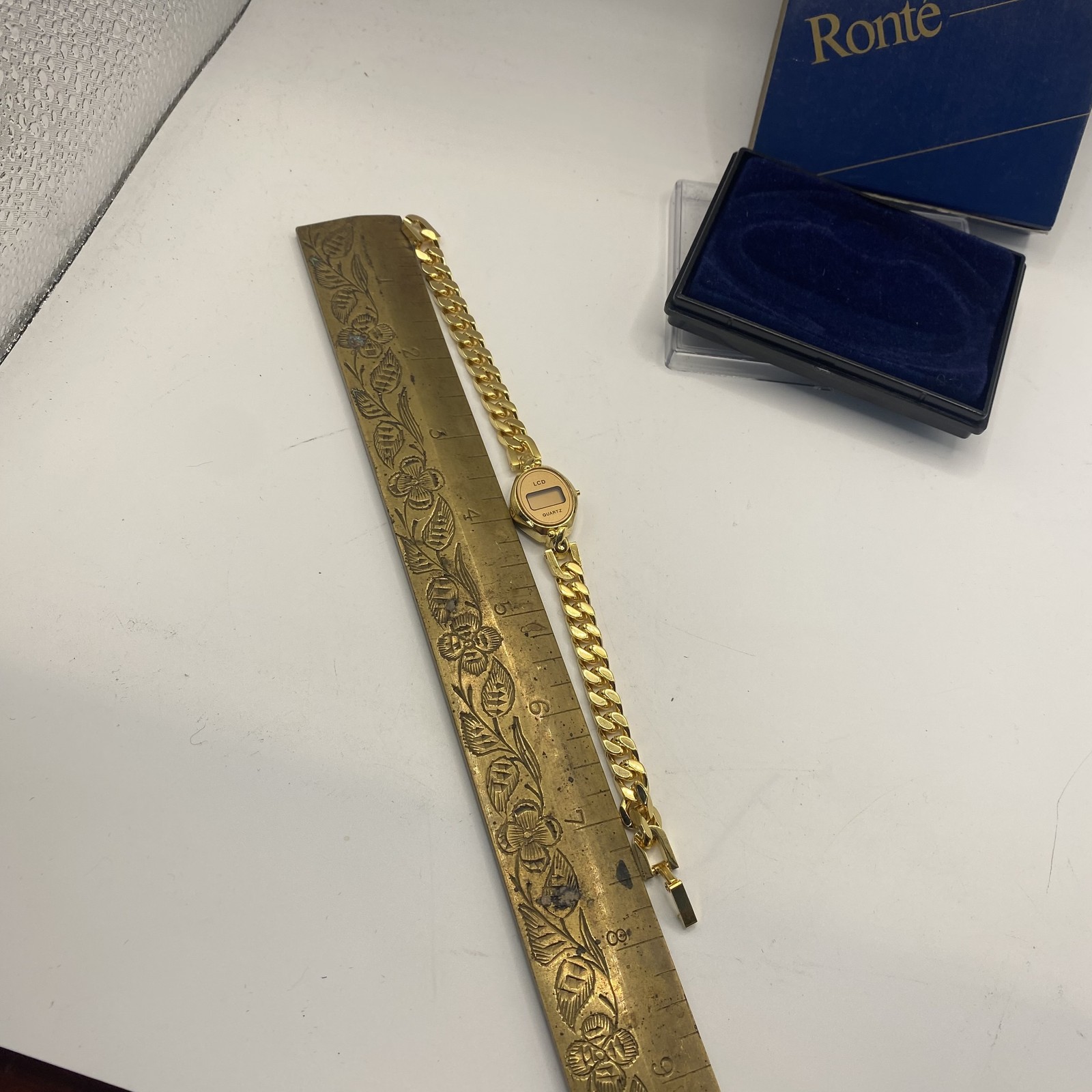 Vintage Ronte Womens Gold Tone LCD Bracelet Watch Quartz Digital 19mm Hong Kong