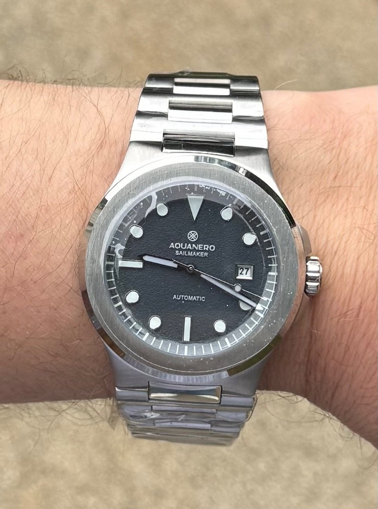 Aquanero Sailmaker Men’s Diver Automatic OBSIDIAN NERO Watch