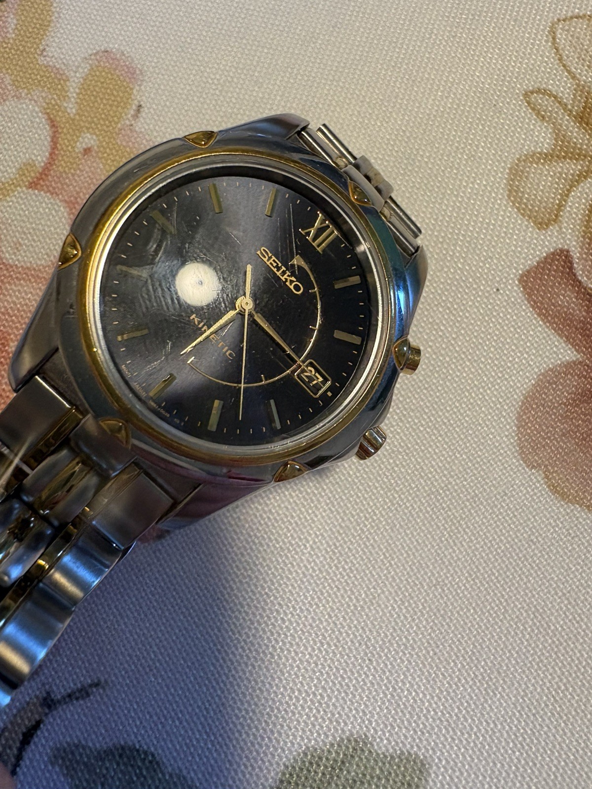 Seiko Kinetic Men’s Two-Tone Stainless Steel Black Dial Watch (see description)