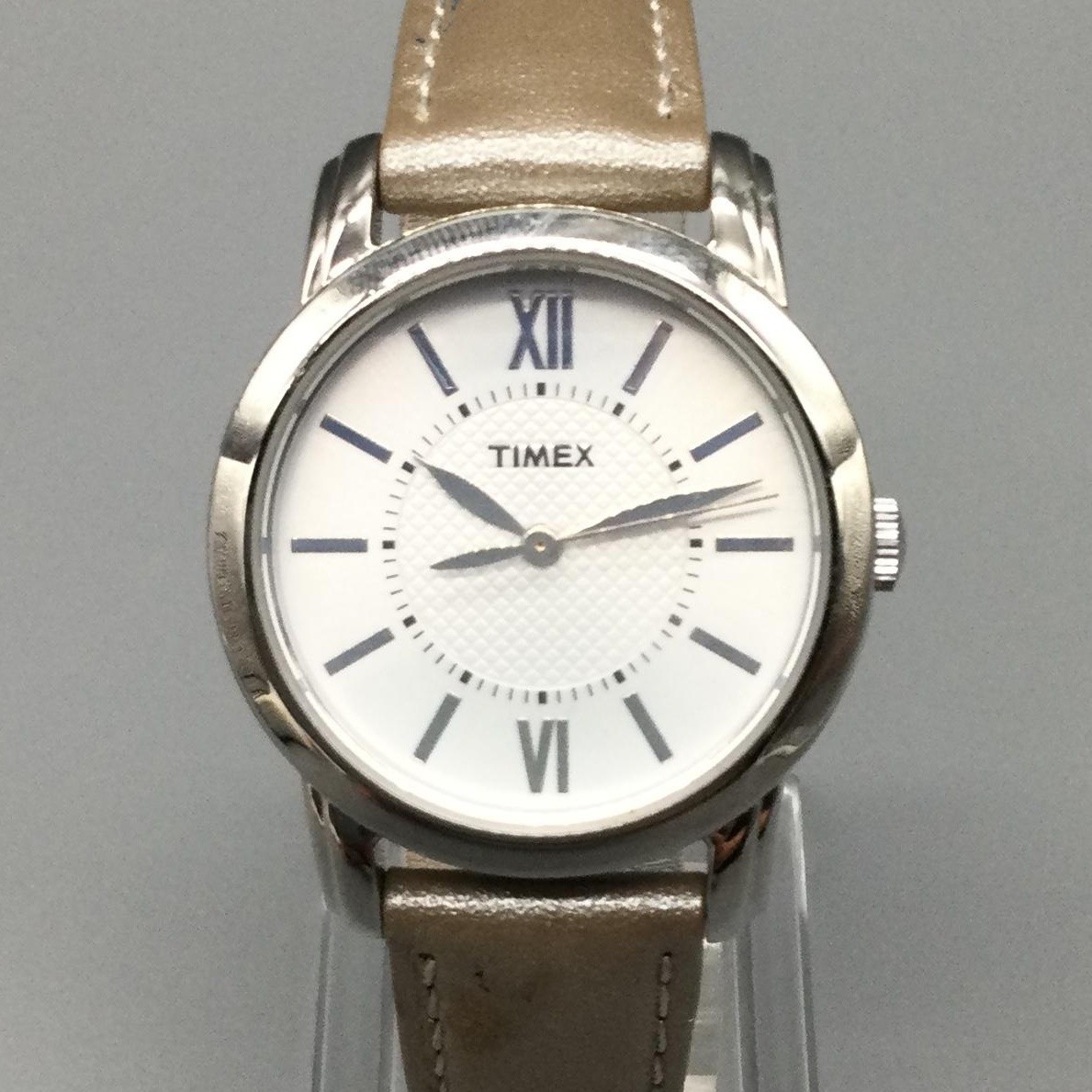 Timex Uptown Chic Womens Watch 32mm Silver Tone Beige Leather T2N683 New Battery
