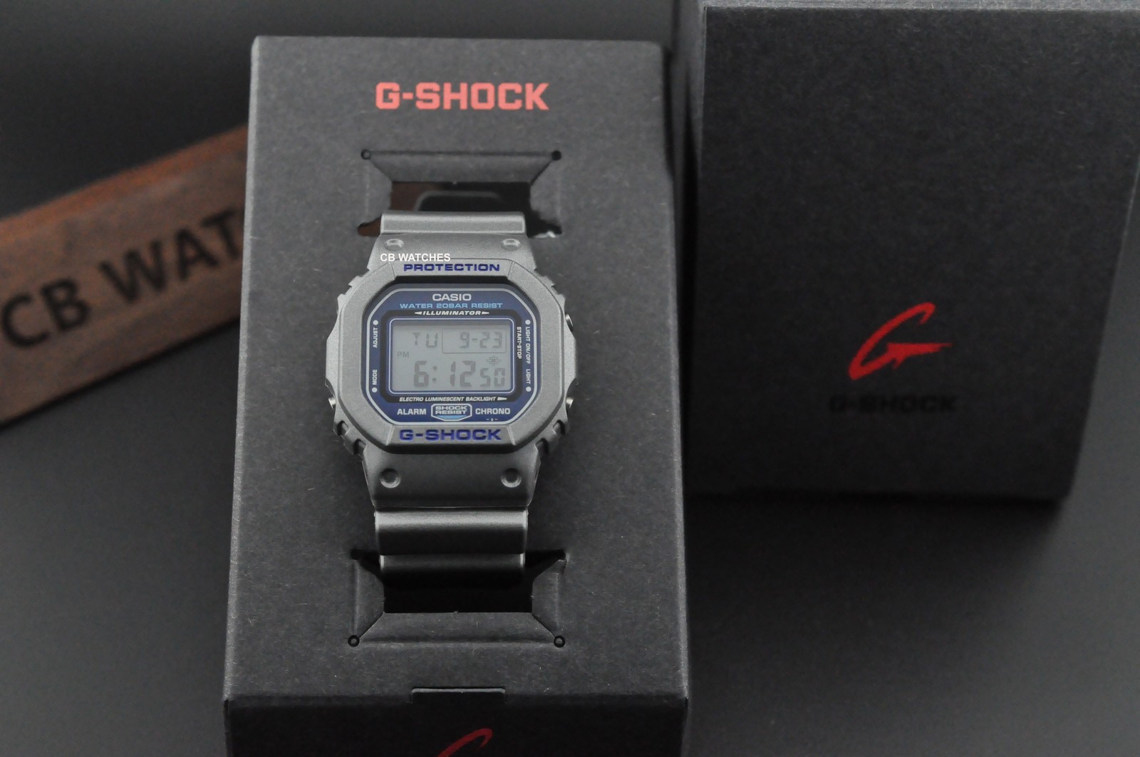 Rare Casio G-SHOCK DW-056SD-8S Dragon Silver Resin Watch Model 1545 LIMITED